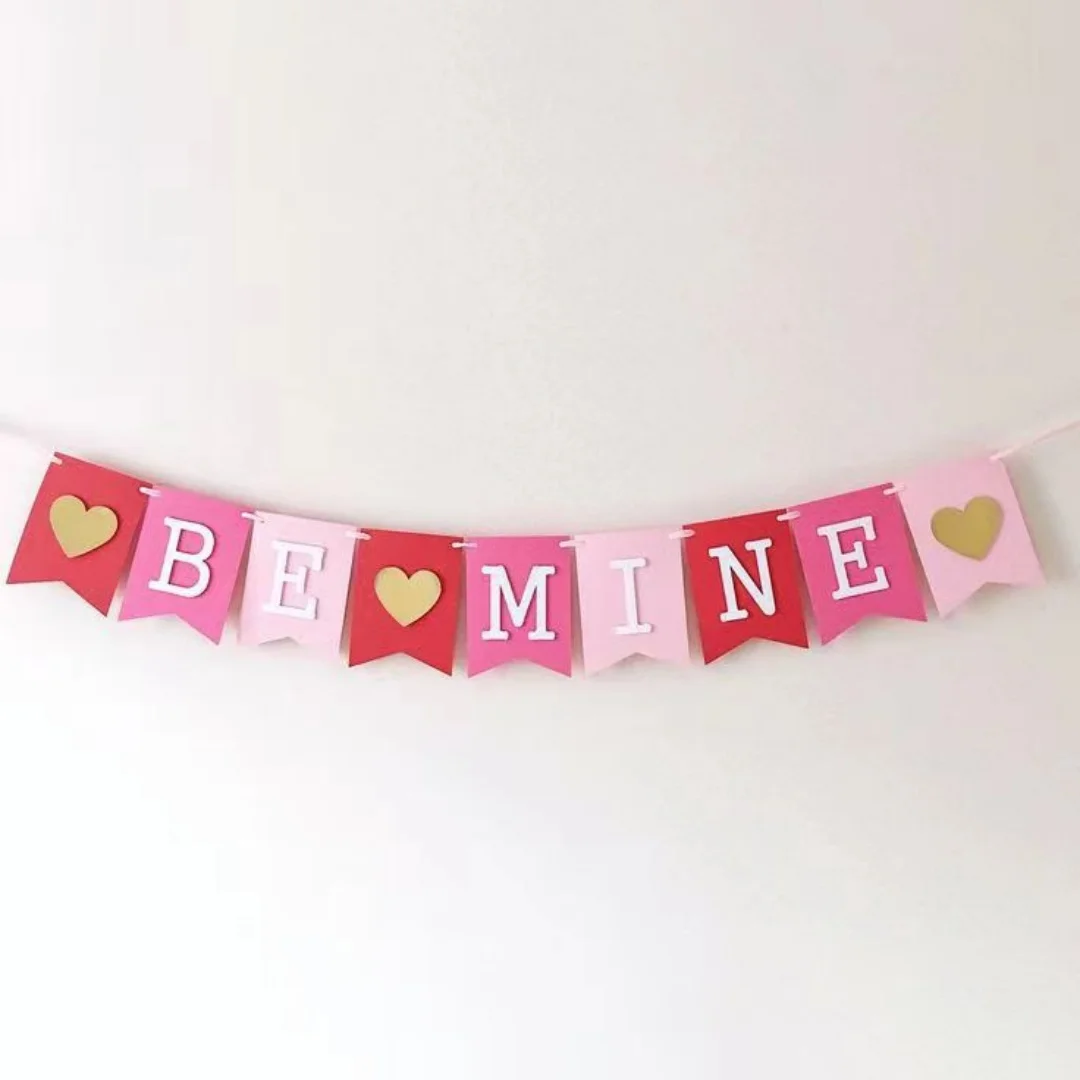 Red Pink BE MINE Vintage Paper Garland Marry Me Letter Banner Wedding Photo Props Bunting For Bridal Shower Party Chair Decor