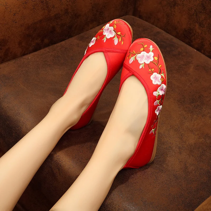 Women Summer 2023 Flat-heeled Shoe National Dance Flats Comfortable Women\'s Loafers 34 Women Chinese Embroidered Foral Shoes