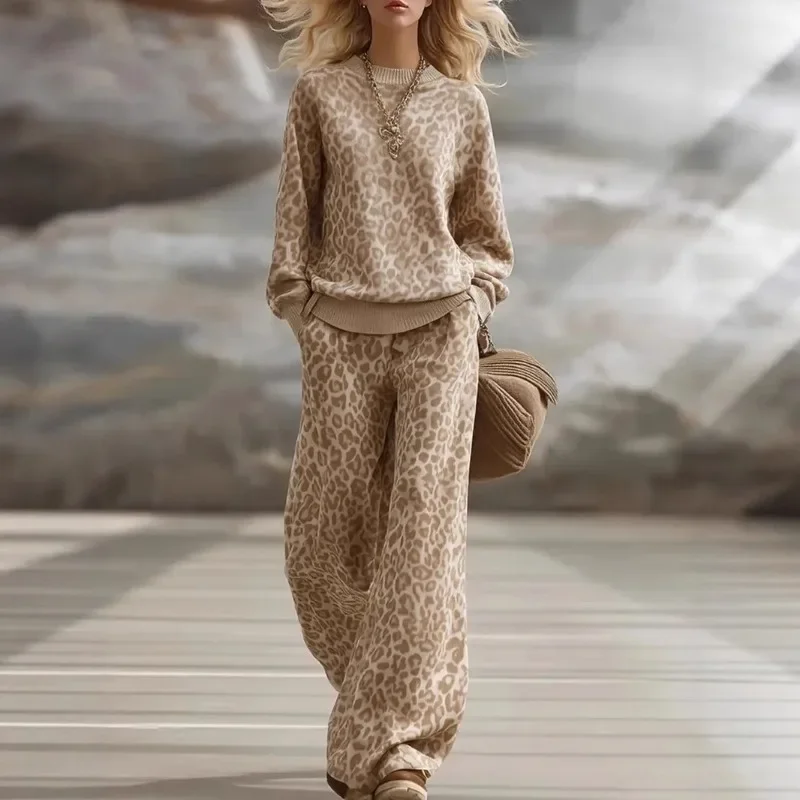 Damski komplet sportowy w stylu vintage z nadrukiem panterki, luźny, casualowy, nowość 2026, bluza z okrągłym dekoltem i szerokie spodnie, zestaw dwuczęściowy w stylu vintage.