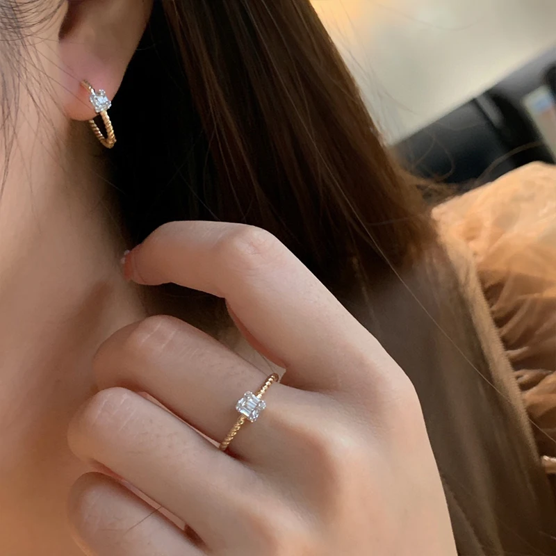 Aazuo 18K Oro Giallo Reale Diamante 0.16ct Jewerly Set Pasta Fritta Torsioni Orecchino Quadrato Regalo Per Le Donne Festa di Fidanzamento Au750