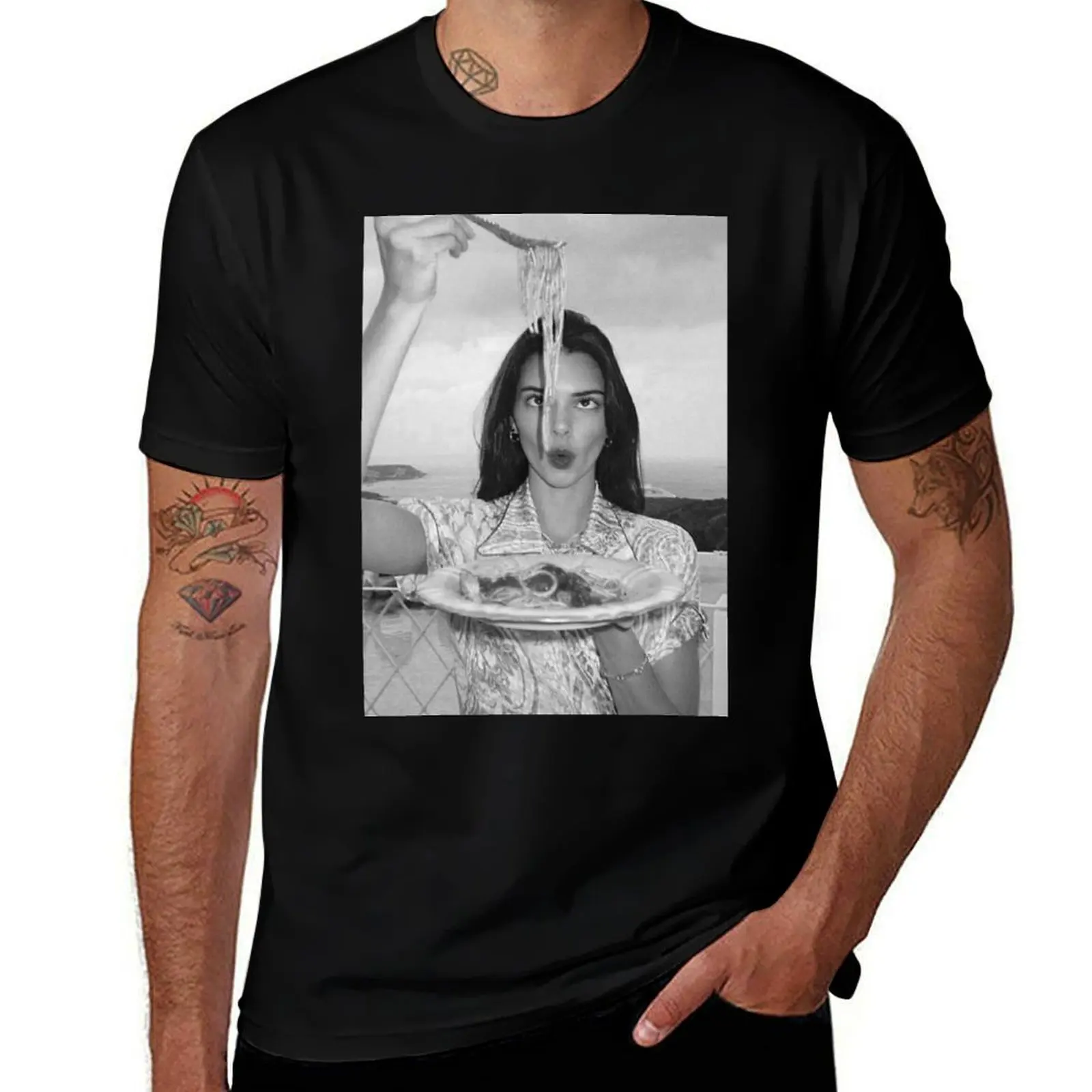 

Copy of Kendall and her Spaghetti BnW T-Shirt oversizeds plus sizes fashion shirts Luxury man heavyweight t shirts for men