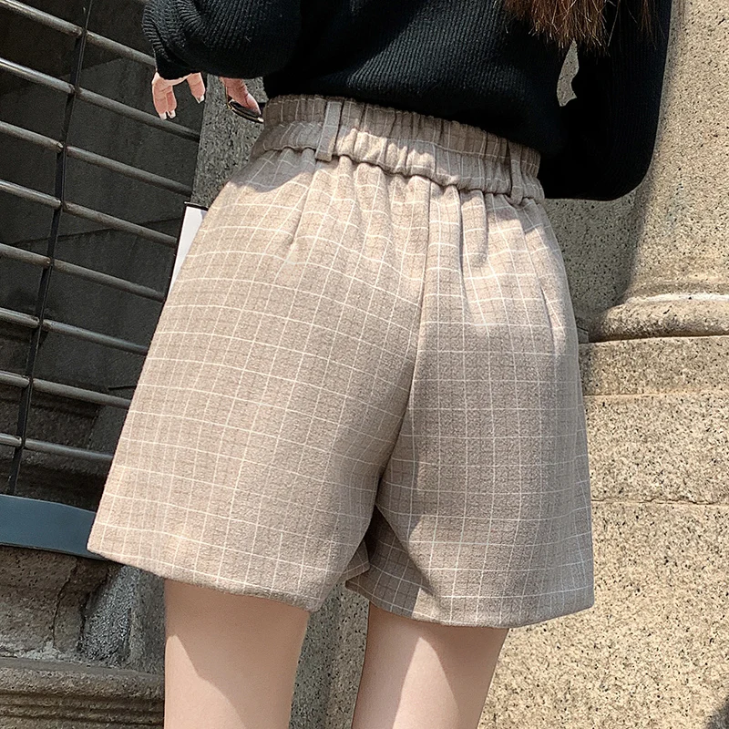 Autumn Winter Women Woolen Plaid Shorts Elastic High Waist Boot Shorts Korean Fashion Pocket Zipper Loose Casual Shorts Female