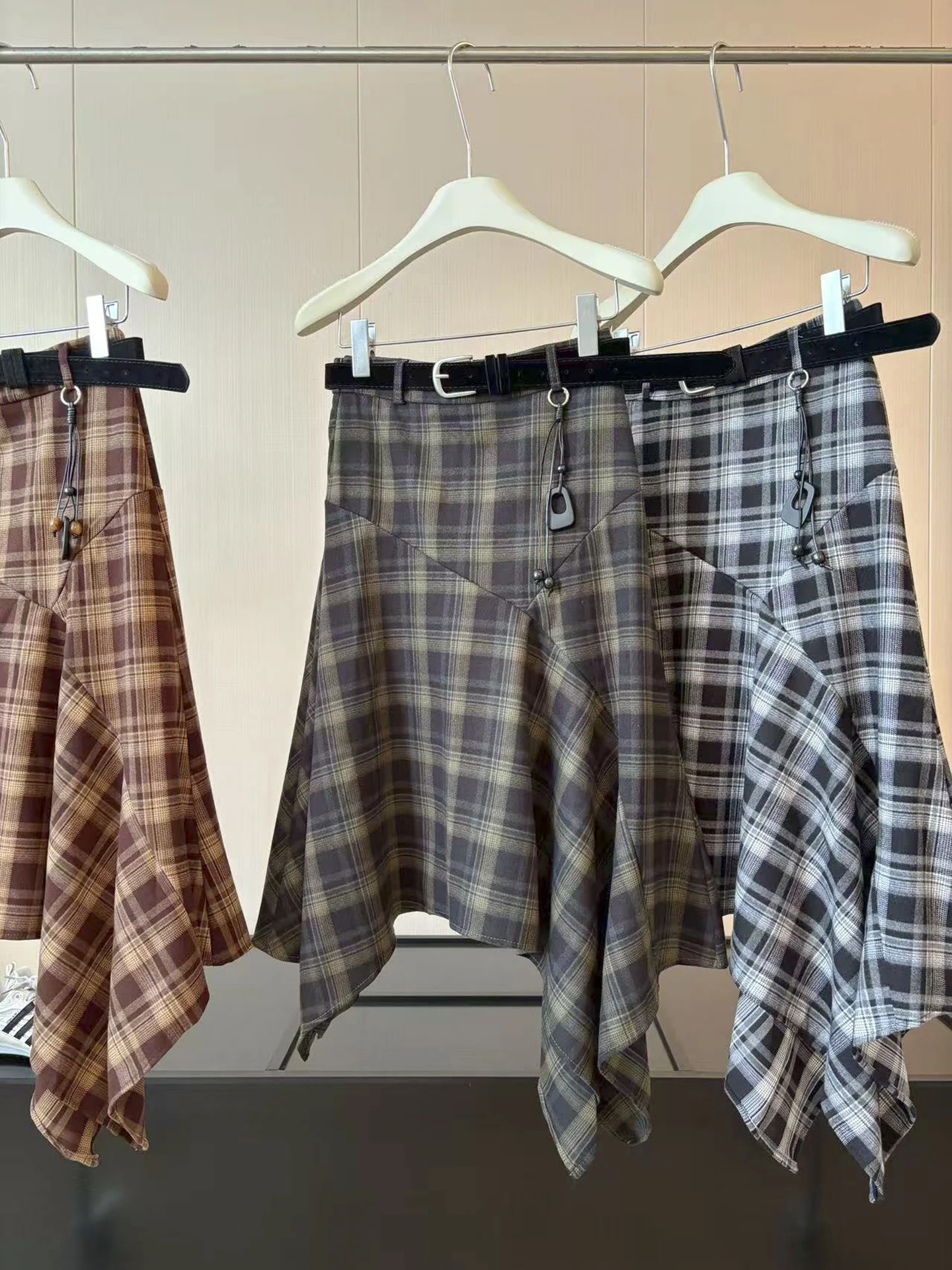 Retro Plaid Asymmetrical High Waist A-Line Midi Skirt Women's Loose Fit Autumn Fashion with Belt Casual Polyester Fiber