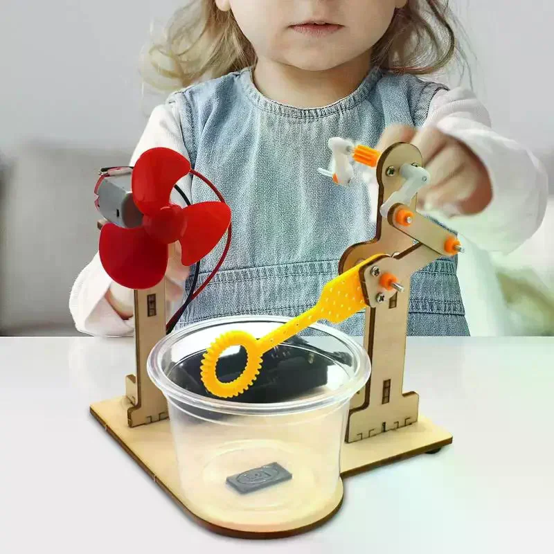 1 Set Early Learning Toy Technology Wooden DIY Hand Cranked Bubble Machine Toy For Kids Science Experiment Teaching Aids