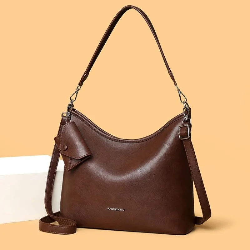 Trendy Leather Diaper Bag Vintage Messenger Shoulder Bag Ladies Luxury Tote For Daily Use Shopping Party Fashion