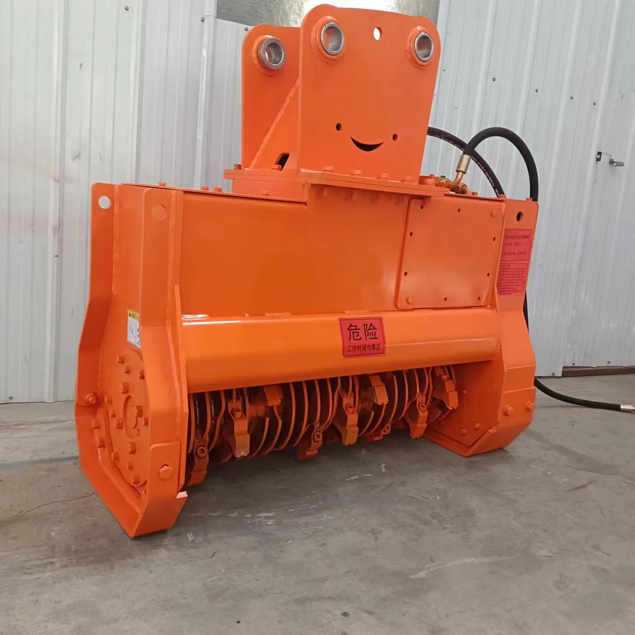 เครื่องบดไม้แบบมัลติฟังก์ชั่นสำหรับตัดหญ้า ต้นไม้ และกิ่งไม้ ใช้พลังงานดีเซลหรือไฟฟ้า รุ่น 'เครื่องบด'