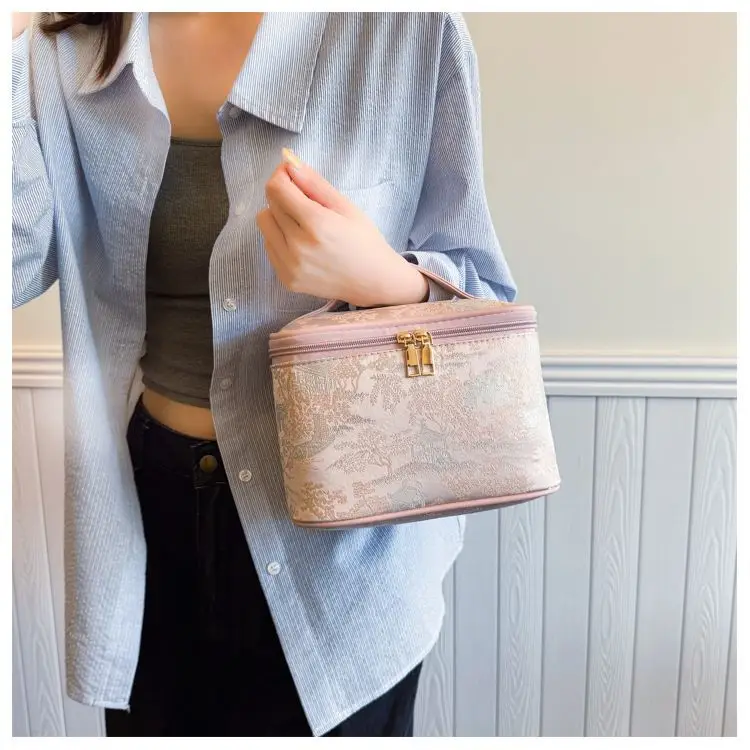 الرجعية التطريز حقيبة مستحضرات تجميل المرأة أنيقة سعة كبيرة متعددة الوظائف حقيبة يد السيدات المحمولة أدوات الزينة المنظم Maquillaje #4