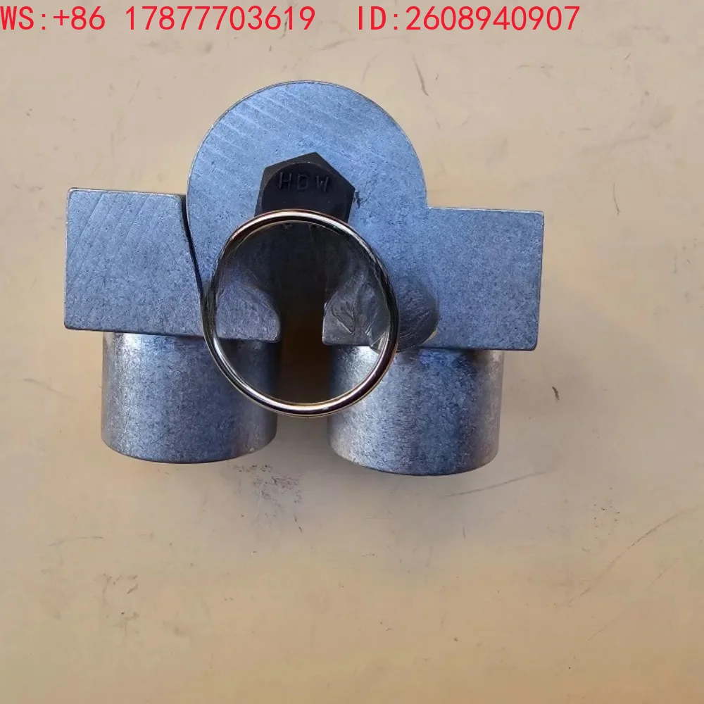 Aluminum alloy folding scaffold accessories with 50 × 3mm tube side opening folding buckle
