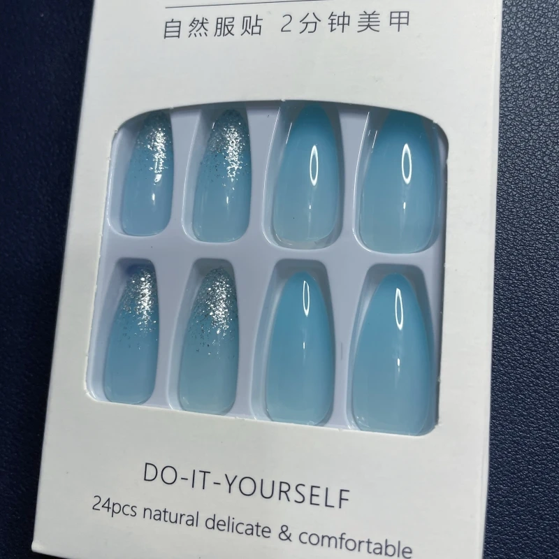 24pcs Medium Almond Press On Nails Light Blue Silver Glitter False Nail-senza colla