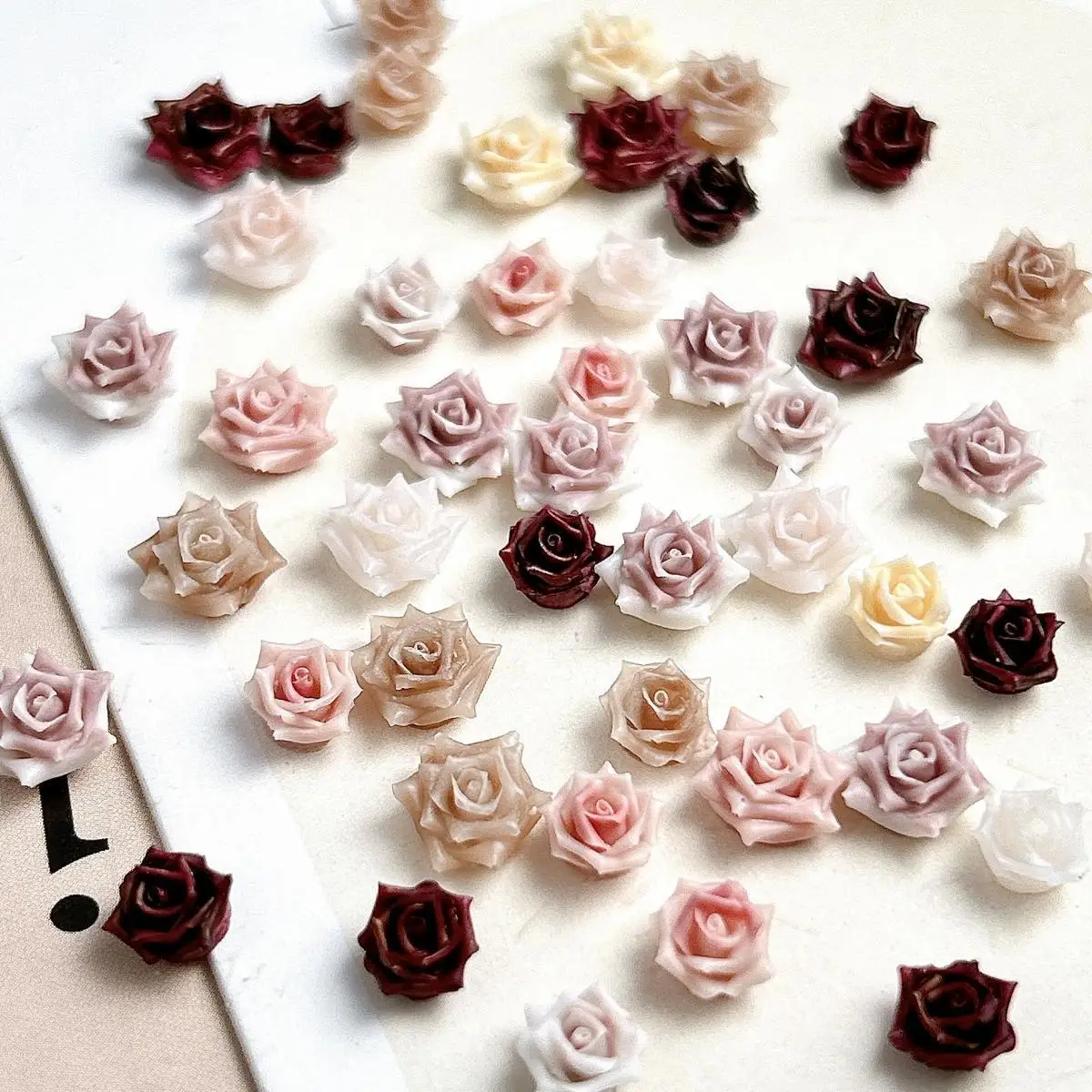 50PCS Simulated Minimalist Resin Flowers Mixed Nail Art Charms 3D Colorful Luminous Rose Camellia Nail Decorations DIY Manicure