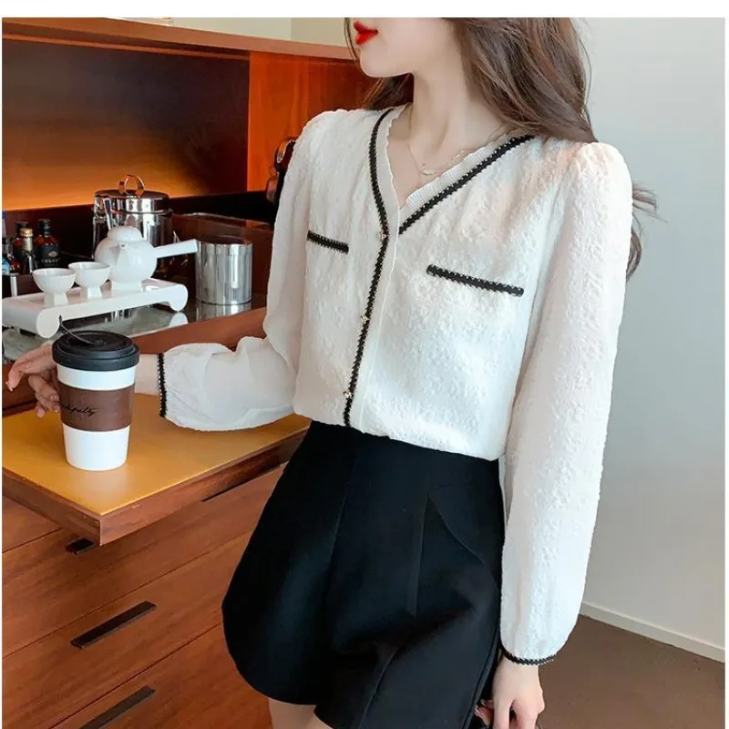 2024Women\'s Spring and Autumn Fashion Splicing V-neck Button Chiffon Shirt Casual Korean Long Sleeved Loose Cardigan Thin Top