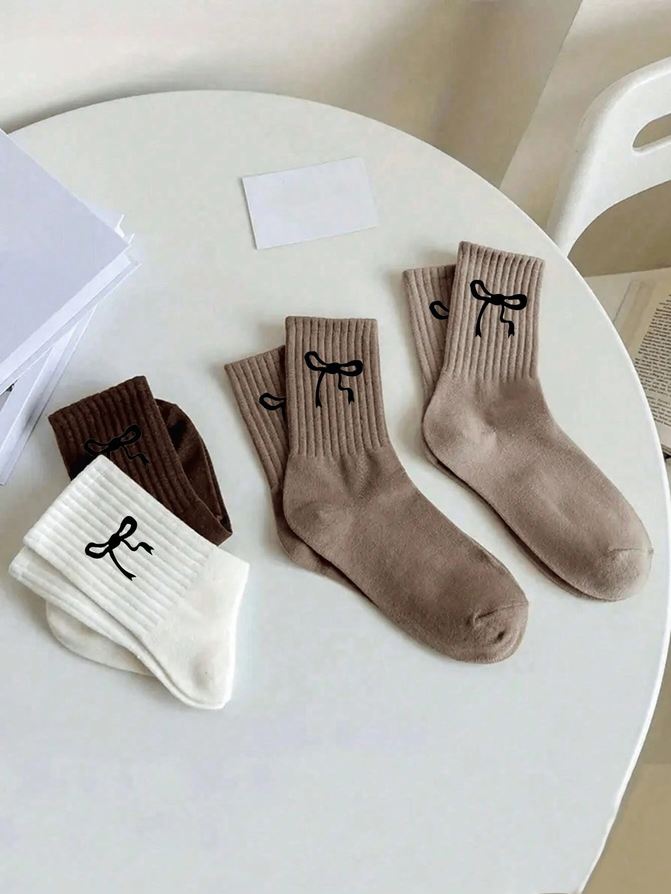6 Pairs Women Men Solid Color Medium Length Bow Pttern Socks Fashionable Trendy Multi-color Versatile Comfortable Casual Socks image 6