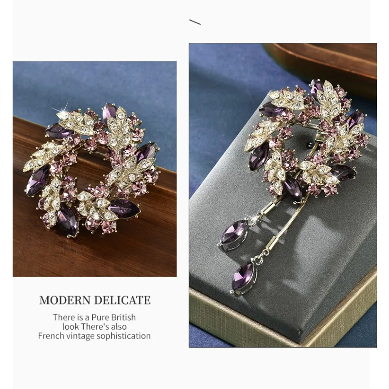 

A fashionable spiral flower long necklace for women, a multi-functional sweater chain, paired with two bouquets of corsages