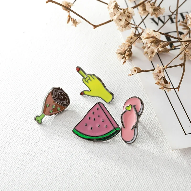 Japanese and Korean creative childlike cute slippers, gesture cartoon brooch