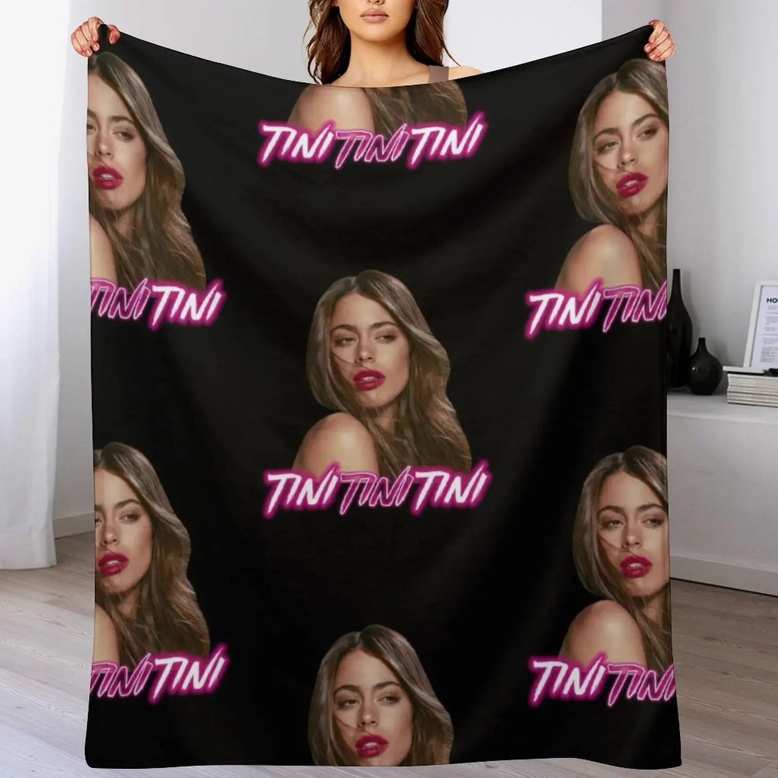 Tini Tini Tini Throw Blanket Warm Cozy Throw Blanket for Living Room Couch