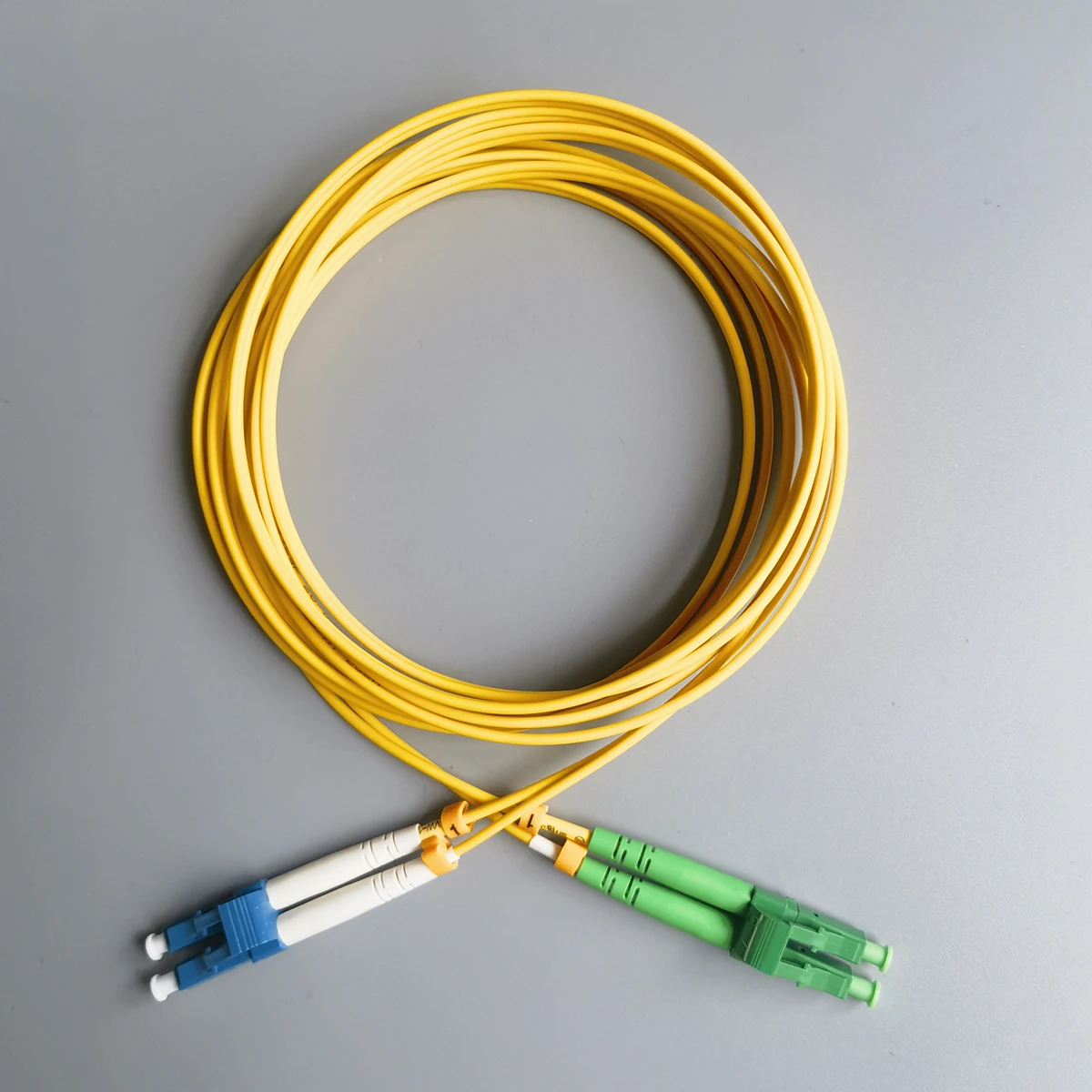 

Fiber Optic Internet Cable FTTH LC/APC-LC/UPC Single Mode Double Core 2.0mm 1.5M(PVC G652D) 3M(LSZH G657A1) Extension Cord