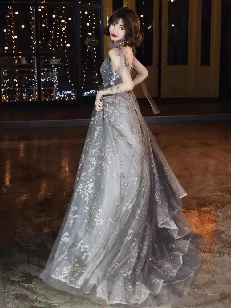 

Spaghetti Strap Evening Dresses Fashion Illusion V-neck A-line Tulle Floral Sequined Applique Sleeveles Lace Up Prom Party Gowns
