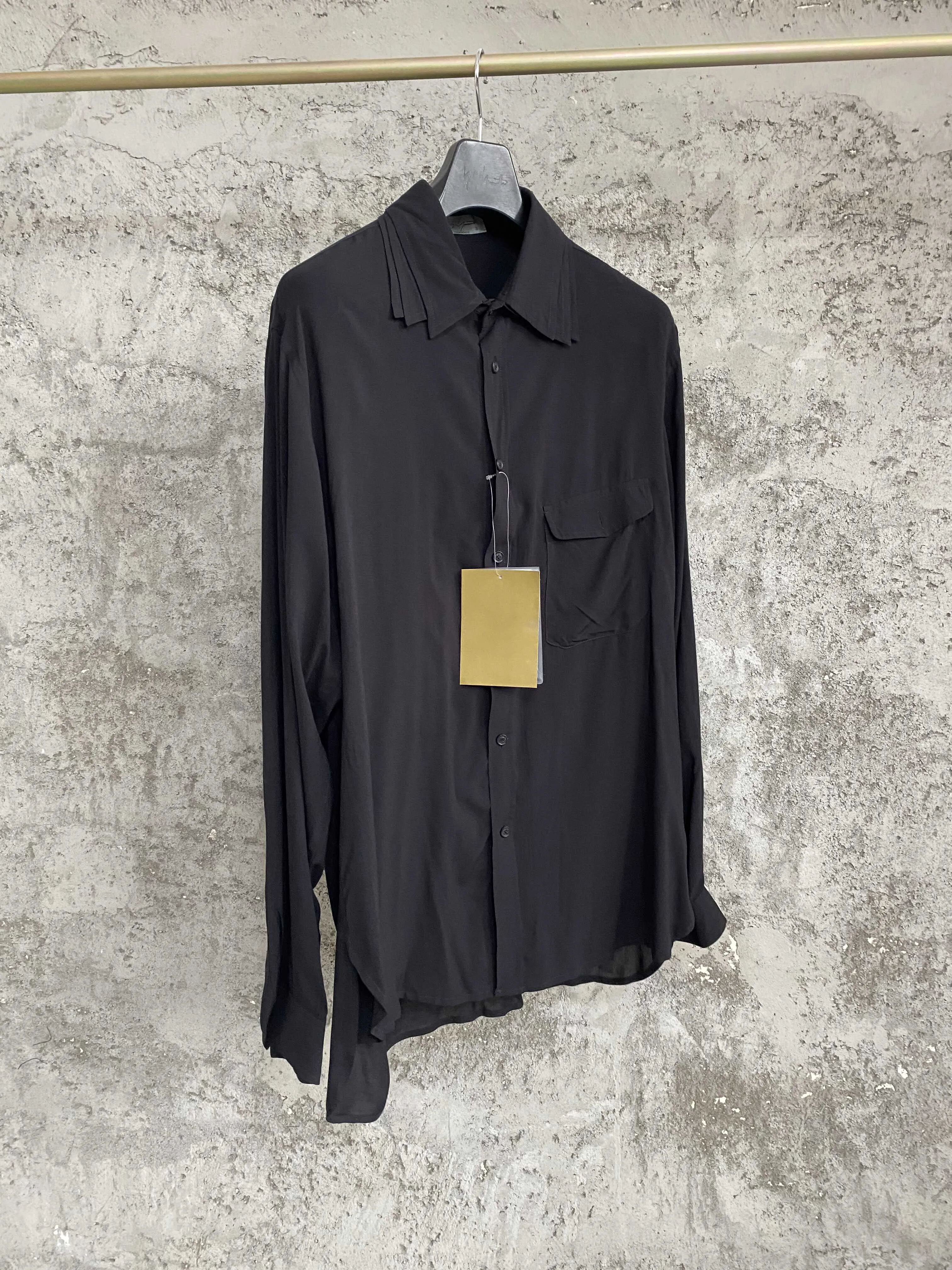 

Original design dark triple collar, arc hem, loose recycled fiber shirt for men and women