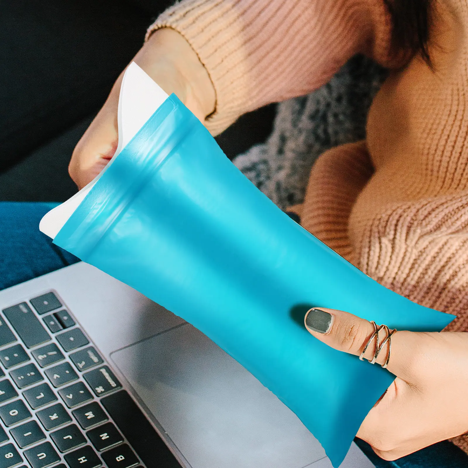 

16 шт. одноразовых мочеприемников для экстренных случаев, компактные и легкие, для походов, автопутешествий, кемпинга, аэропорта, унисекс