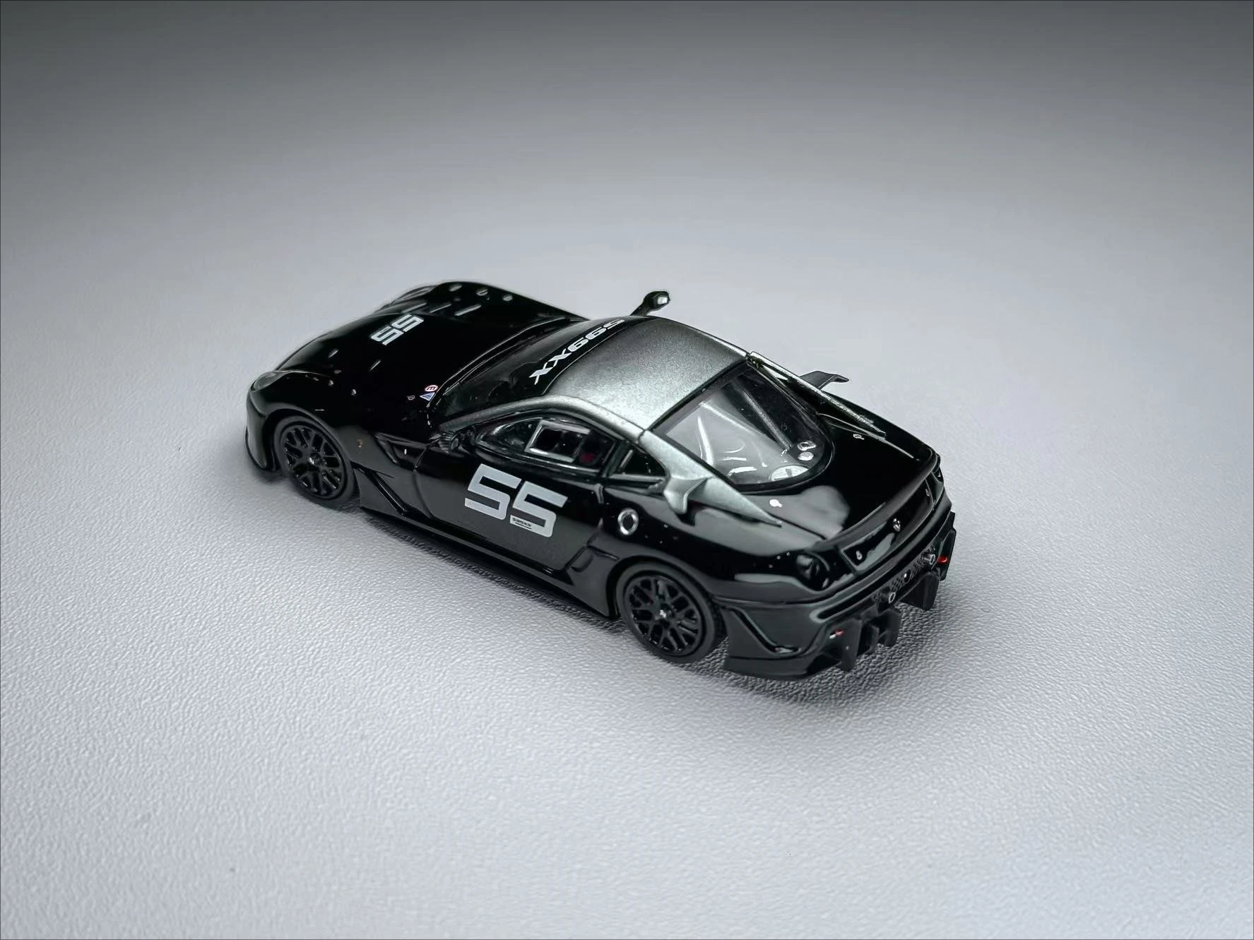 rhino-model-rm-1-64-599xx-ブラック-透明レッド-ダイキャストモデルカー