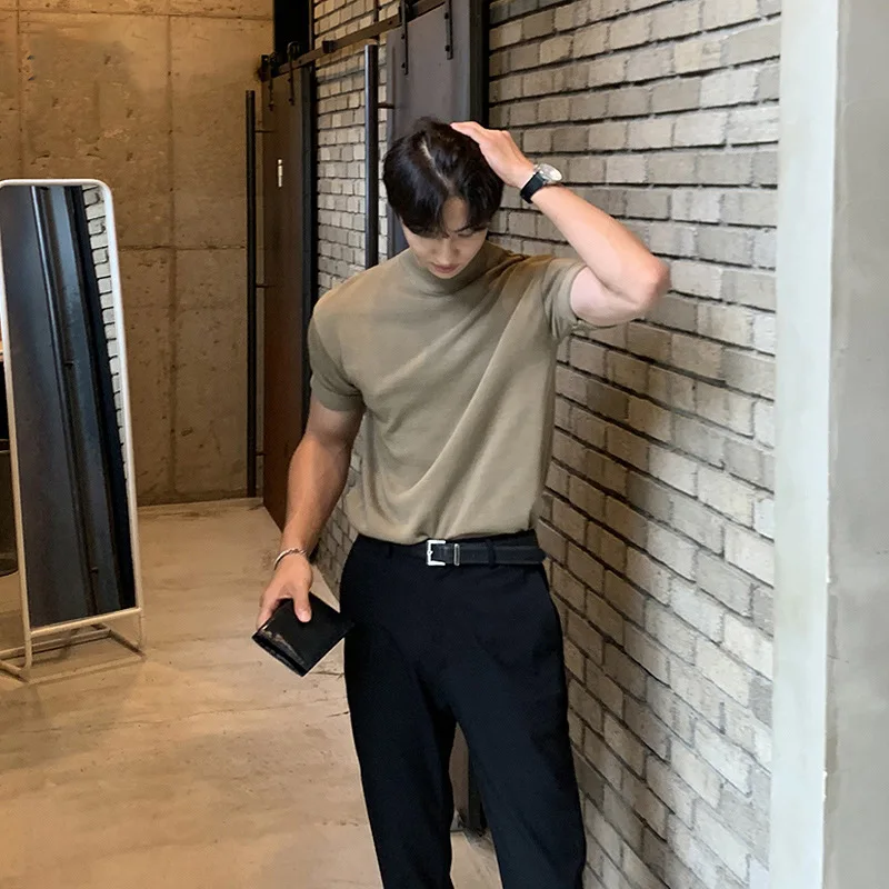 

Новая летняя мужская футболка с коротким рукавом и воротником-стойкой, однотонная, свободного кроя, удобная, повседневная, простая, универсальная, модная, для ежедневной носки и поездок на работу