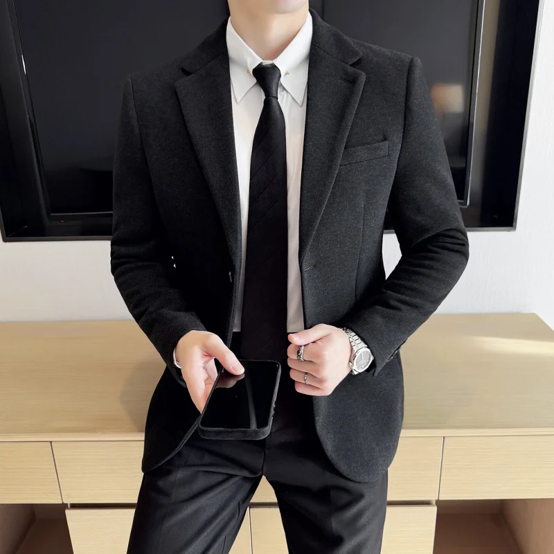 

Faionable Casual Woolen Men's Suit Jaet Thiened Slim Fit Korean Sle Autumn Winter New Arrival Stand Tailoring