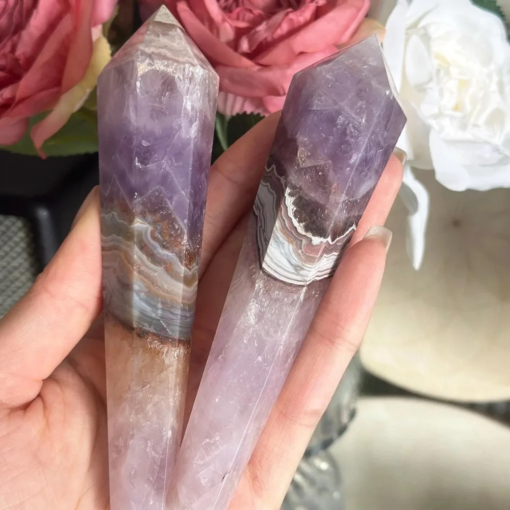 Unique Amethyst Lace Agate Wand, Featuring Crazy Lace, Ideal for Home Decor, Distinctive Gift for Valentine's Day, Crystal Point