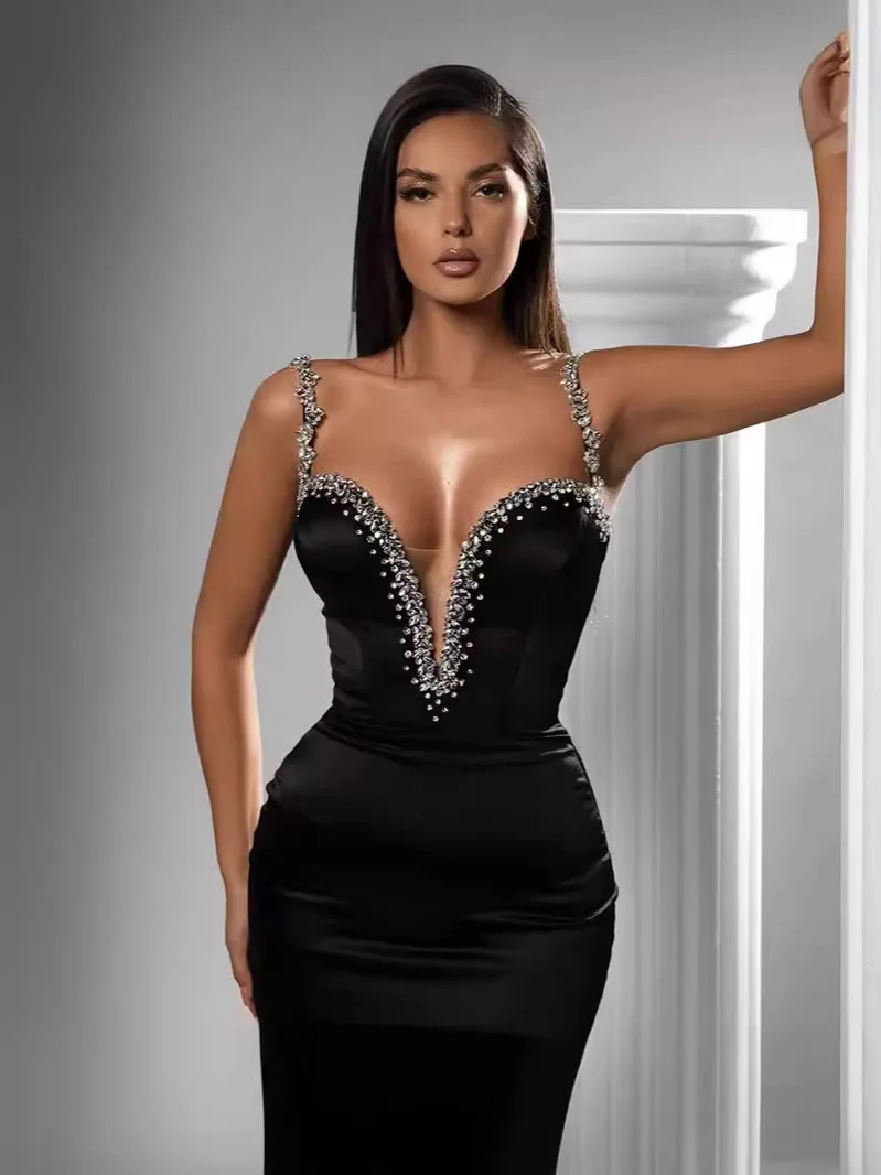 Sexy Black Cocktail Dresses Crystal Deep V Neck Spaghetti Strap Short Evening Party Dress Vestidos Para Eventos Especiales ﻿