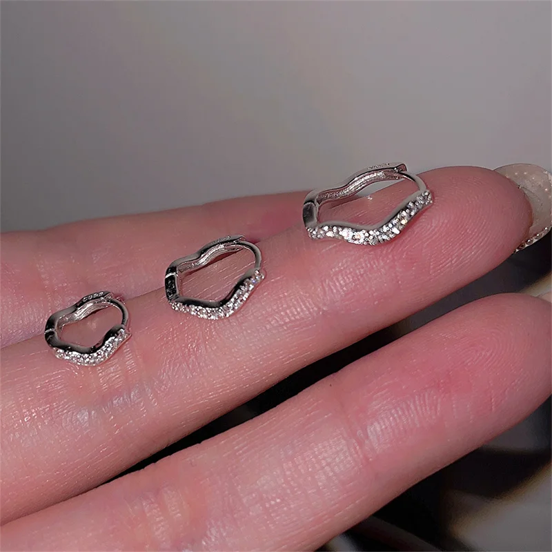 1Pcs Silver Color Minimal Wave Hoop Earrings Crystal Zirconia Small Huggie Thin Cartilage Earring Piercing Jewelry 2024 New