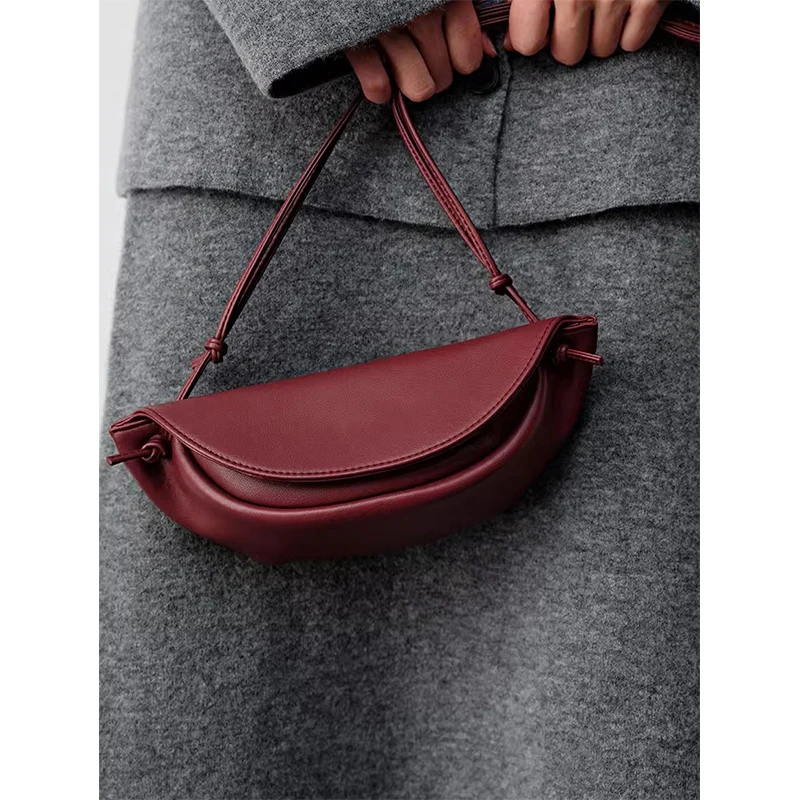 

2024 Advanced Sense French All-match Commuter Handbag Vintage Simple Lovely Compact Shoulder Bolsas for Women Solid Pack