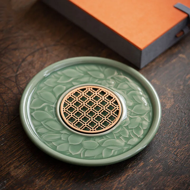 

Retro Chinese ceramic handmade pot bearing celadon shadow carving cover bowl teapot bottom holder retro kung fu tea set