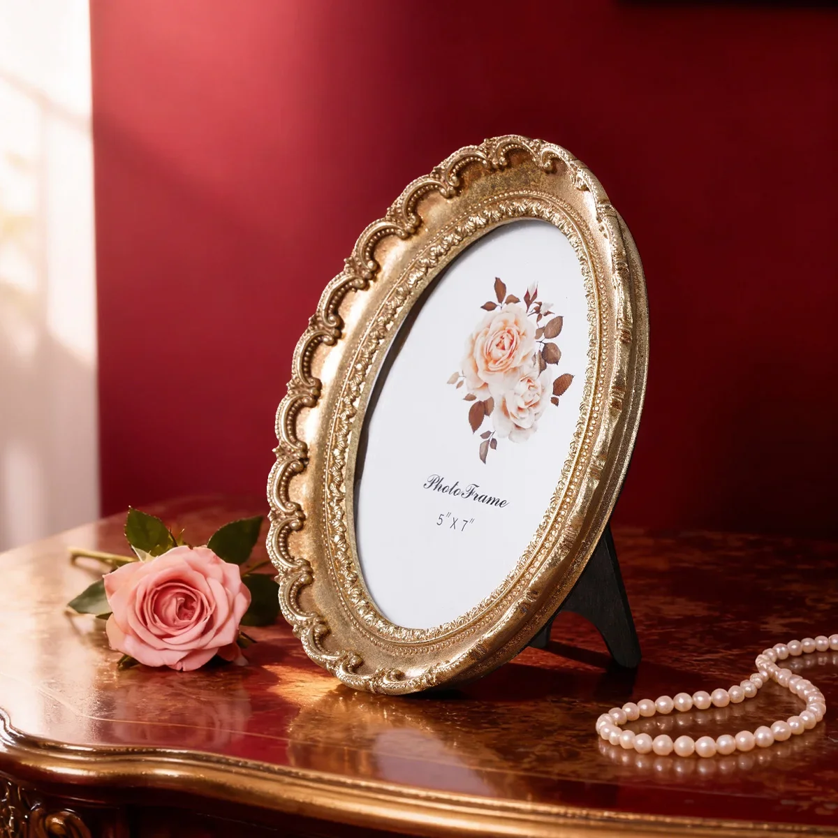 1PC, European Retro Resin Material with Golden Lace Photo Frame, Suitable for Decorative Photos to Showcase Home Decoration