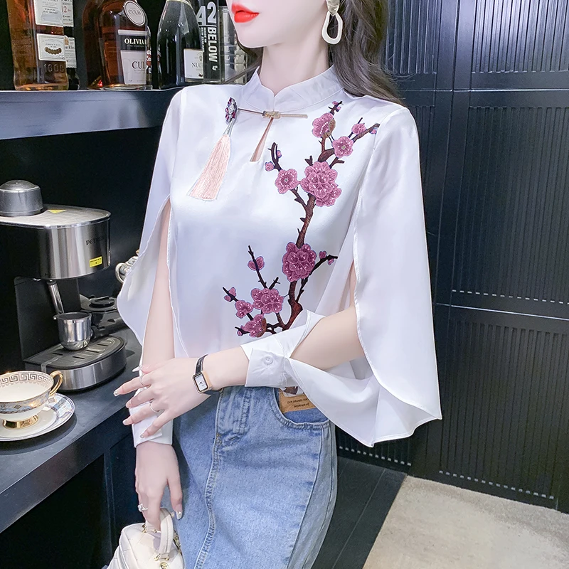 Chiffon Women\'s Shirts Summer 2023 New Floral Chinese Style Blouses Loose Long Sleeves Hollow Top O-Neck Clothing