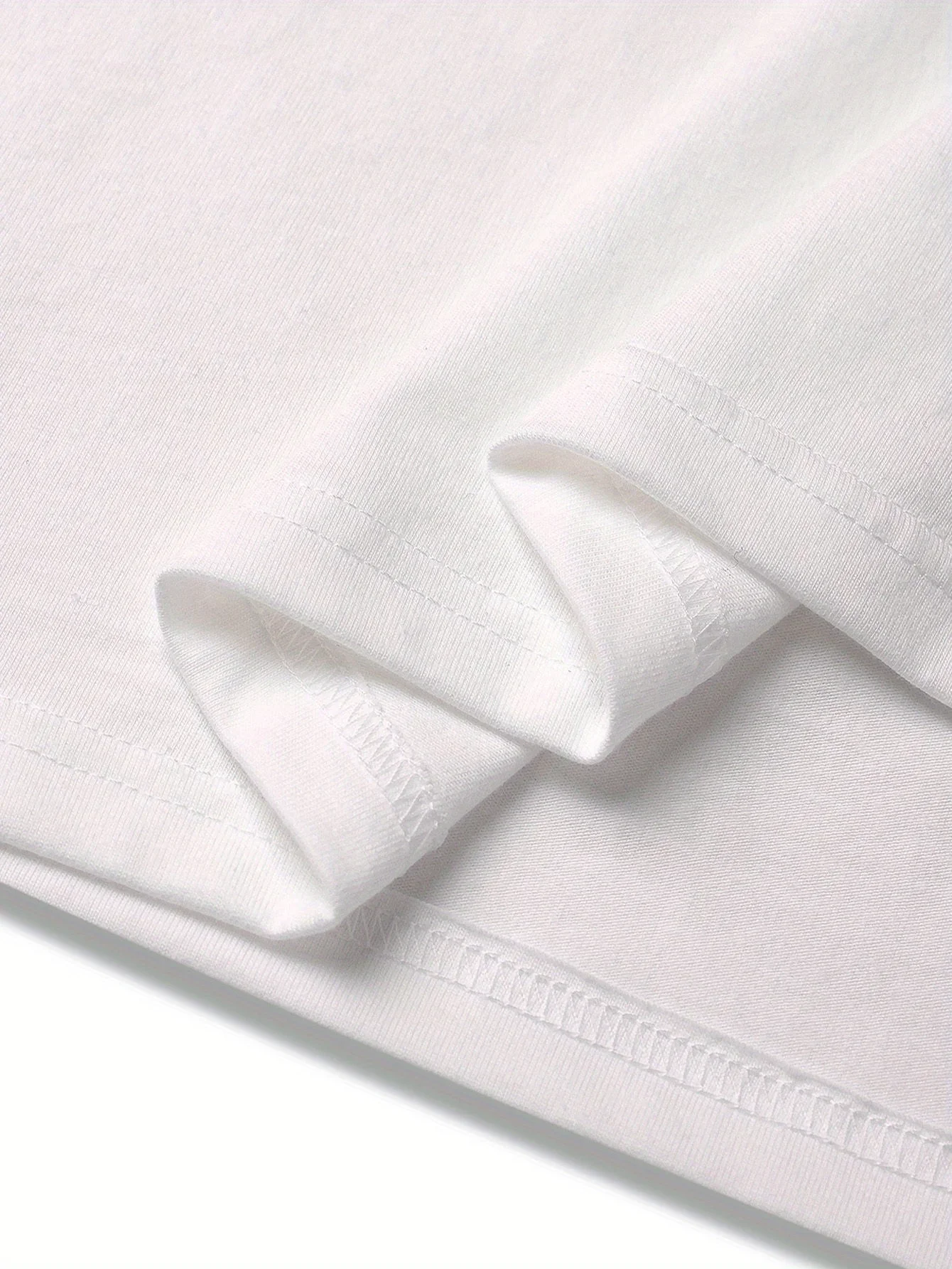 قصب الحلوى وقبعة عيد الميلاد مع طباعة أمامية، تي شيرت رجالي بأكمام قصيرة