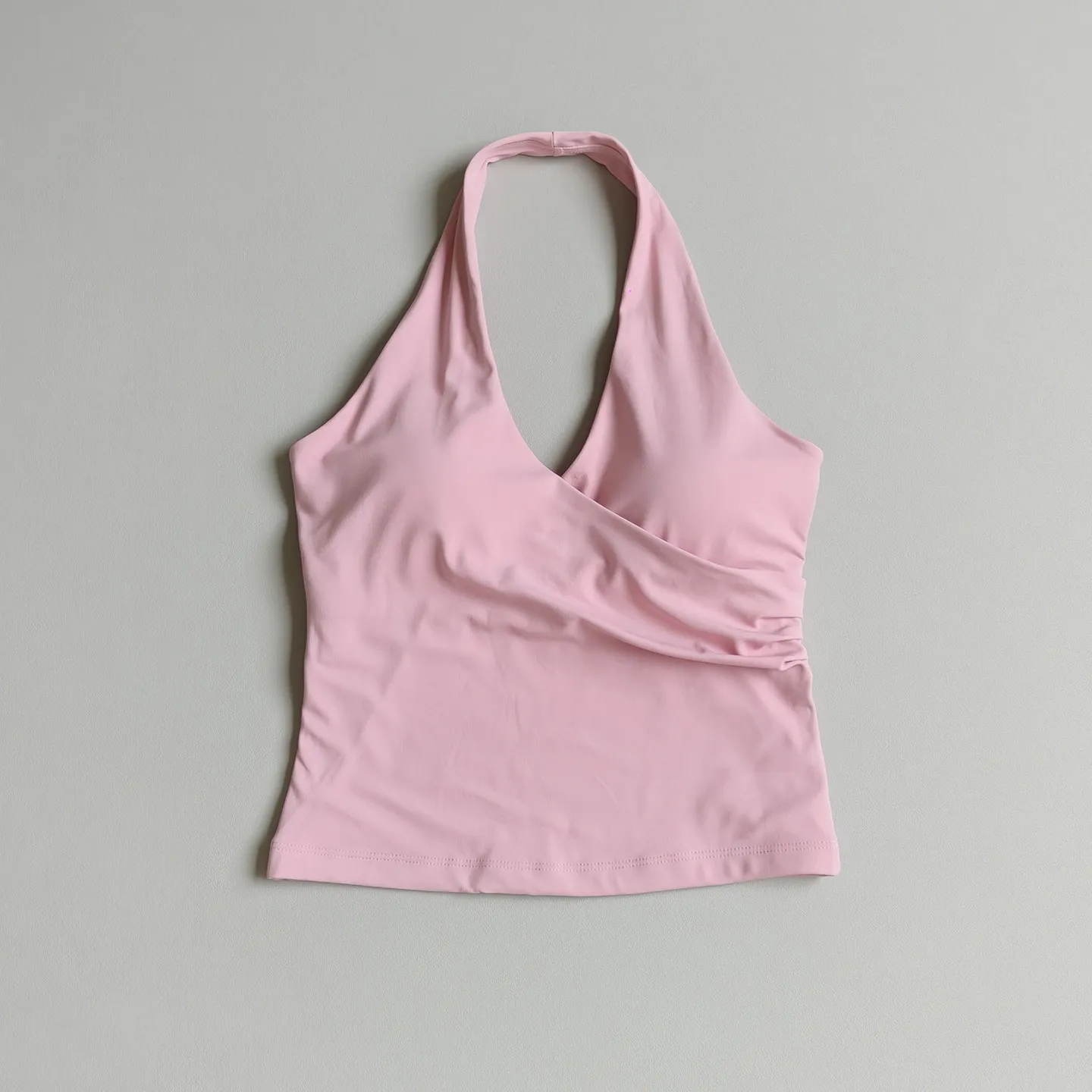 V-Ausschnitt, Neckholder, Yoga-Top, hochelastisch, bequem, atmungsaktiv, mit schickem Rückenausschnitt, figurformend, Sport-BH, für den Außenbereich geeignet. – Detail 3