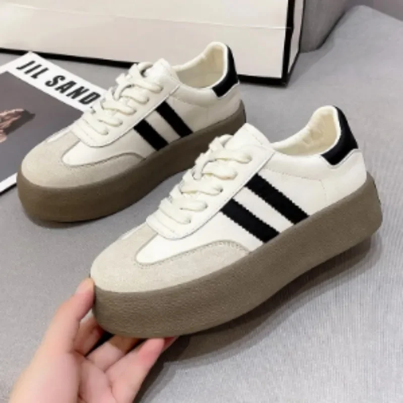 2024 New Women's Casual Sneakers Fashion Lace Up Platform Vulcanize Shoes For Women Outdoor Durable Flats Ladies Running Shoes