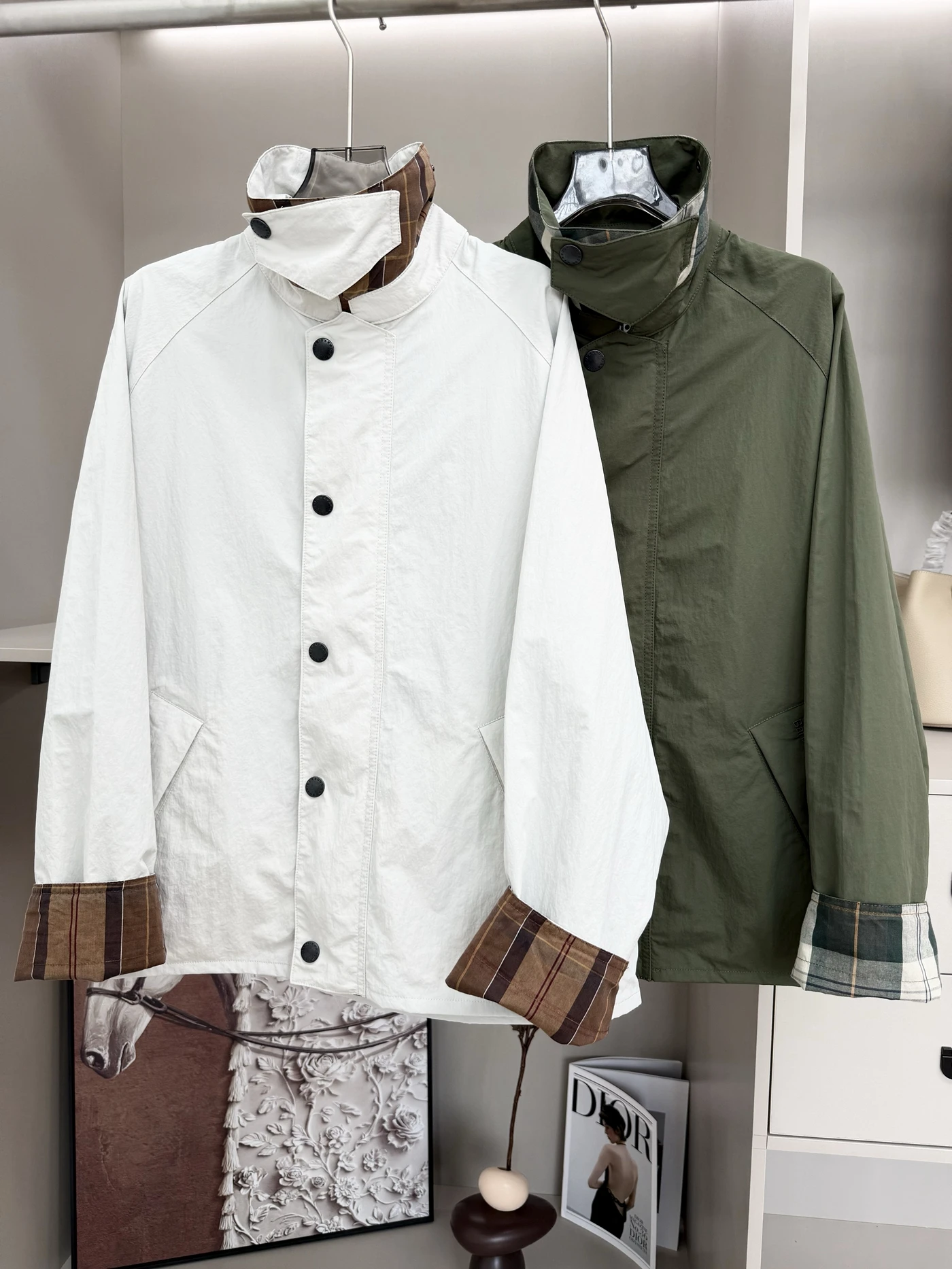 

Waterproof Slim Fit Windbreaker Jaet Lightweight Wax-Free Fabric Turn-down Collar Early Autumn Faion for Ladies Marmusen ...