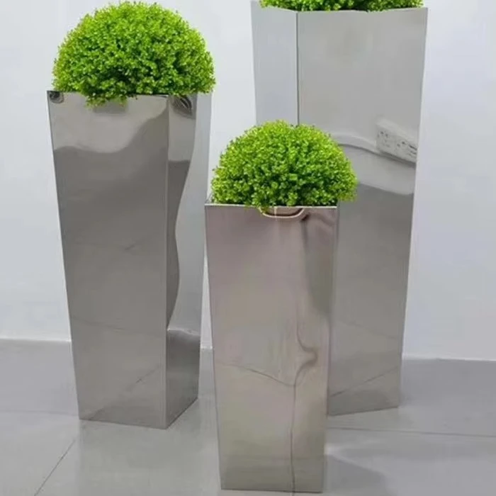 Garden Hot Sale Durable Plastic Nursery Discor Mirror for Outdoor Plastic Pot Planter Flowerpot