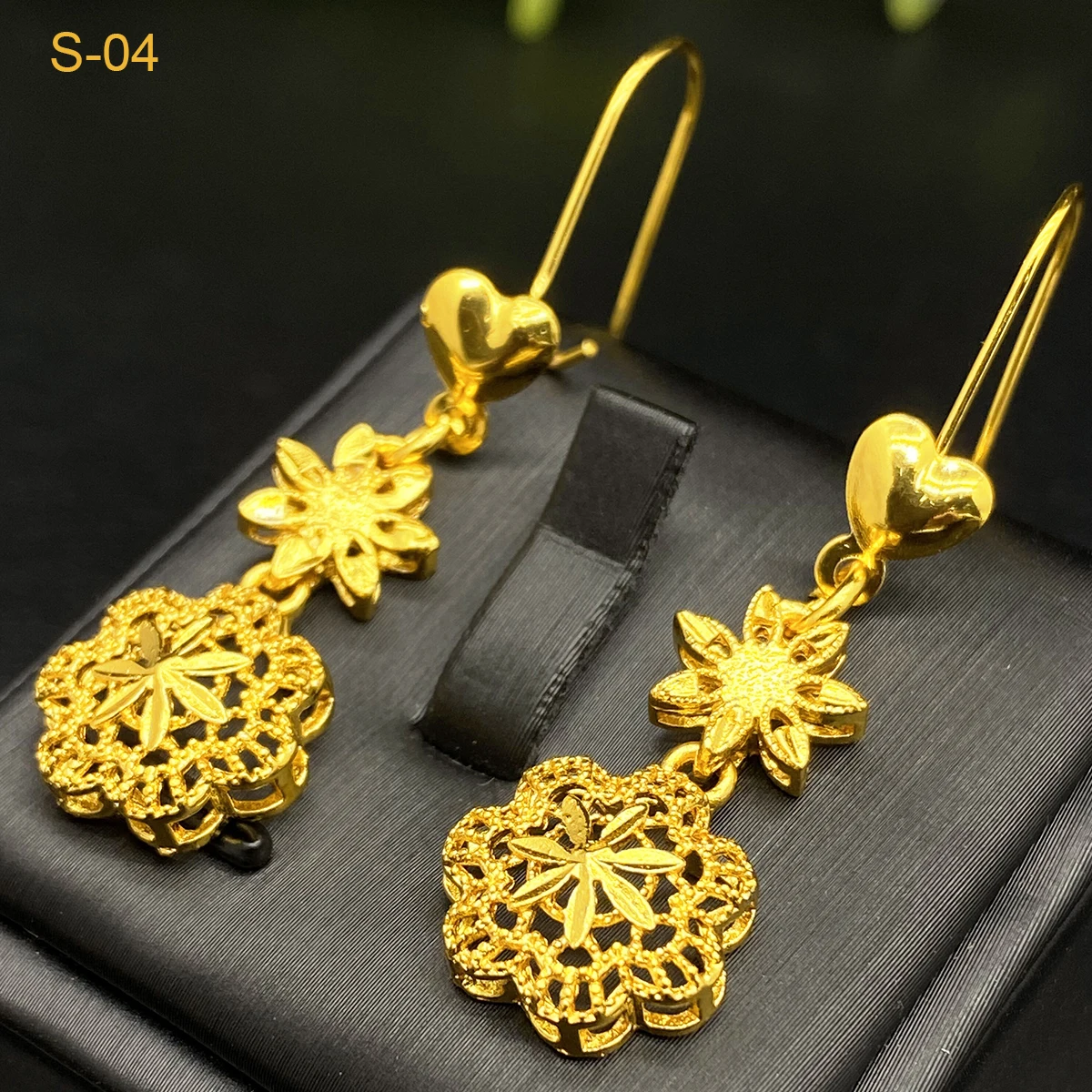 Thumbnail 4 - #51 Trending Statement Jewelry Sets Right Now