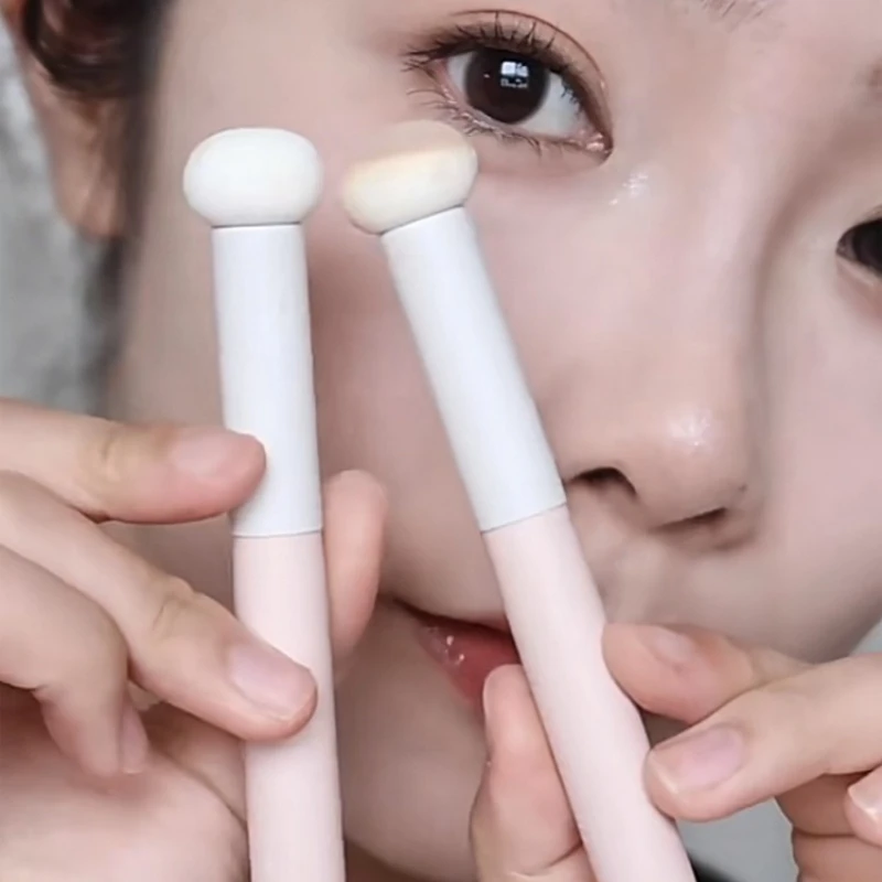 

1Pc Concealer Brush Cover Dark Circles Mushroom Head Makeup Brush Manicure Accessories Tool Perfect Makeup Easy To Clean Classic