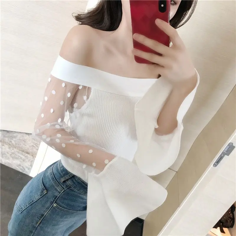 Knitted Sweater for Women's Spring 2024 New Off Shoulder Flared Long Sleeved Top Mesh Splicing Sexy T-shirt