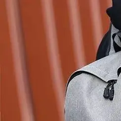 

Casual Canvas Backpack Men's Traveling Double Shoulder Bag Large Capacity Middle School Student Computer Bag Simple Design