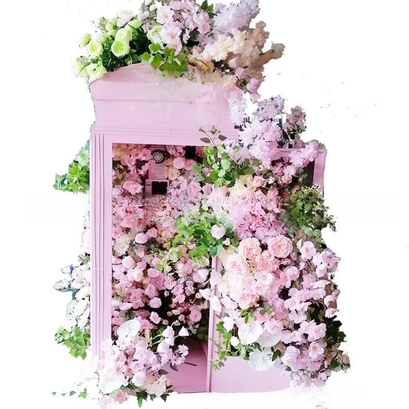 

Shopping mall layout phone booth floral festival scene atmosphere decoration roses