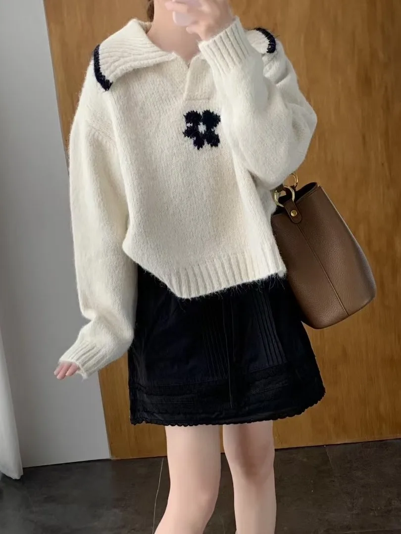 Winter Thiened ort Hooked Flower Women's Sweater Soft Cozy Base Layer irt Age-Defng Design Sense Inner Wear Top