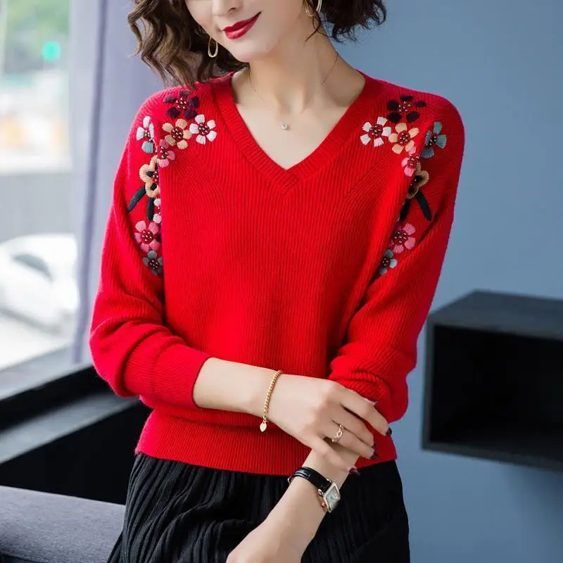 Elegant All-match Embroidery Solid Color Knitted Pullovers Autumn Winter Women's Clothing Fashion Loose V-Neck Short Sweaters