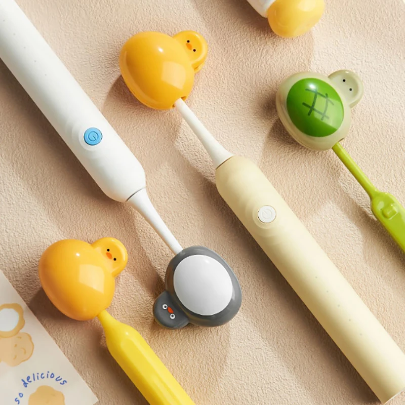 Travel Portable Toothbrush Head Cover Dustproof Toothbrush Protective Cap Portable Plastic Clip For Household Bathroom