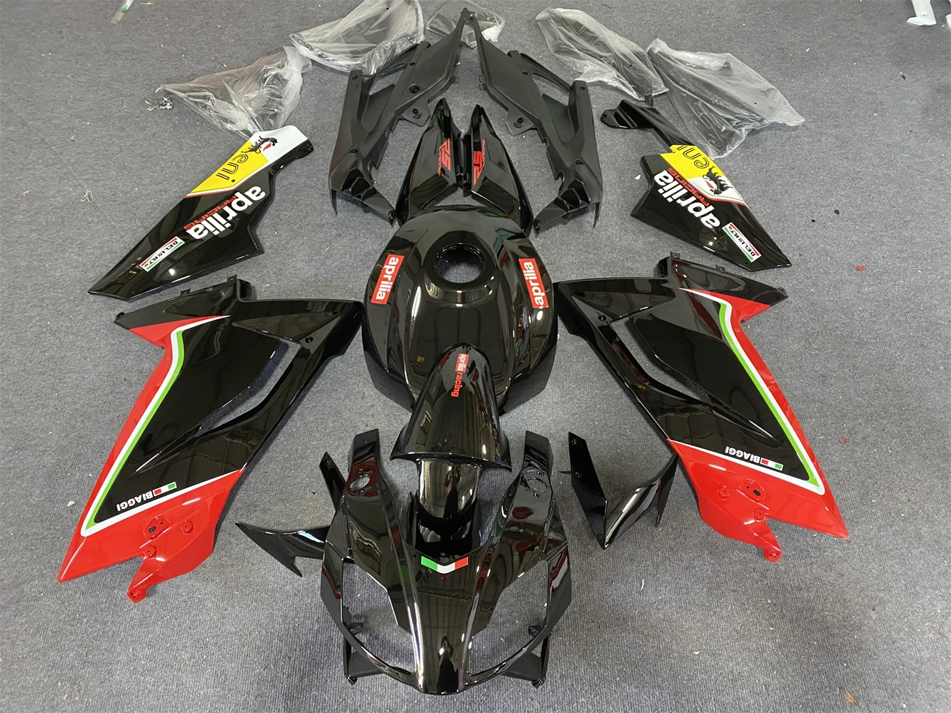 ABS Entire motorcycle fairing kit fits Aprilia RS125 RS4 50 125 2006 2007 2008 2009 2010 2011 06-11 body setting red and black