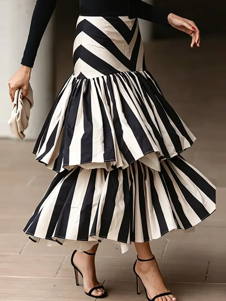 New Elegant Black White Striped Print Patchwork Maxi Skirt for Women Spring Autumn Fashion Streetwear Holiday Simple Cake Skirts