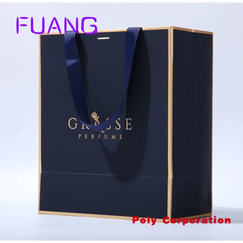 Custom  Wholesale paper bags custom logo clothes paper bag gold stamping luxury shopping clothes paper bags with logo ribbon han