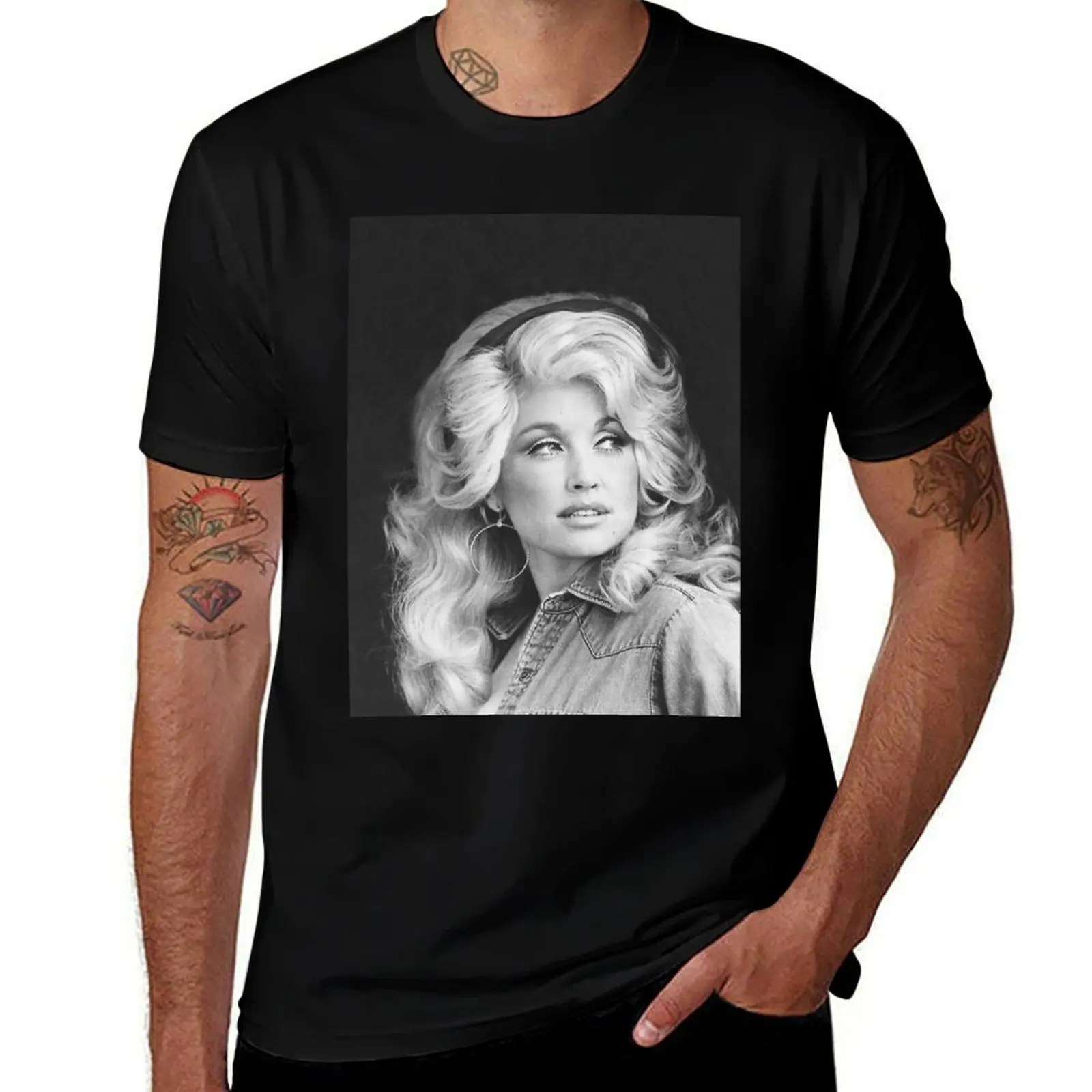 

Dolly Parton Photo T-Shirt Plus Size Loose Fit T-Shirt